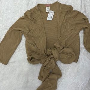 Beige 2 piece skirt set, the sweater top only ties in the front